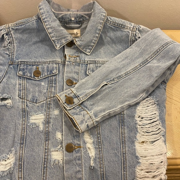 Mono B Jackets & Blazers - Mono B woman cropped Distressed Puffed Long sleeve Denim Jacket size Small